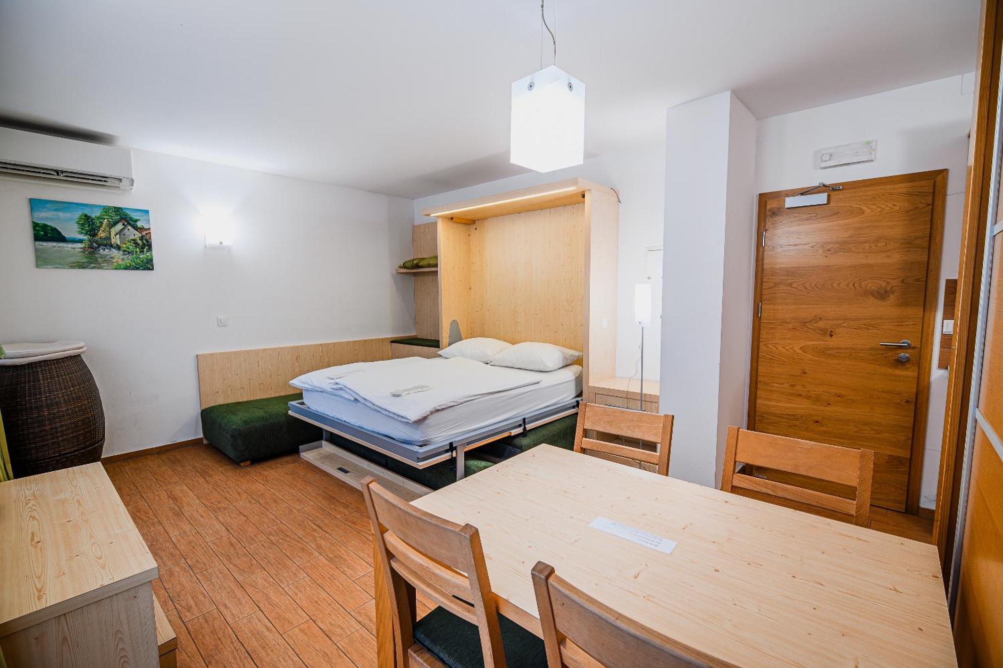 Apartments Maleric With Indoor Pool And Wellness Dragatuš Habitación foto