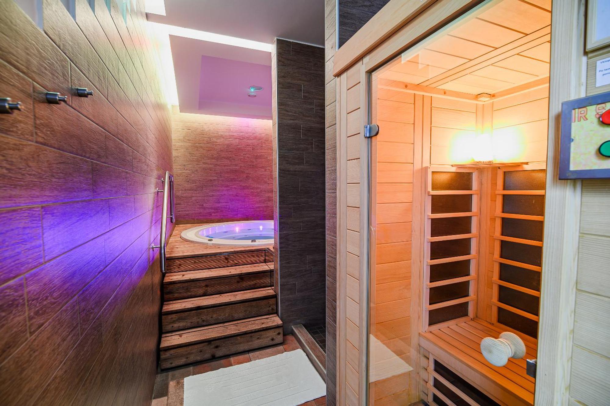 Apartments Maleric With Indoor Pool And Wellness Dragatuš Exterior foto