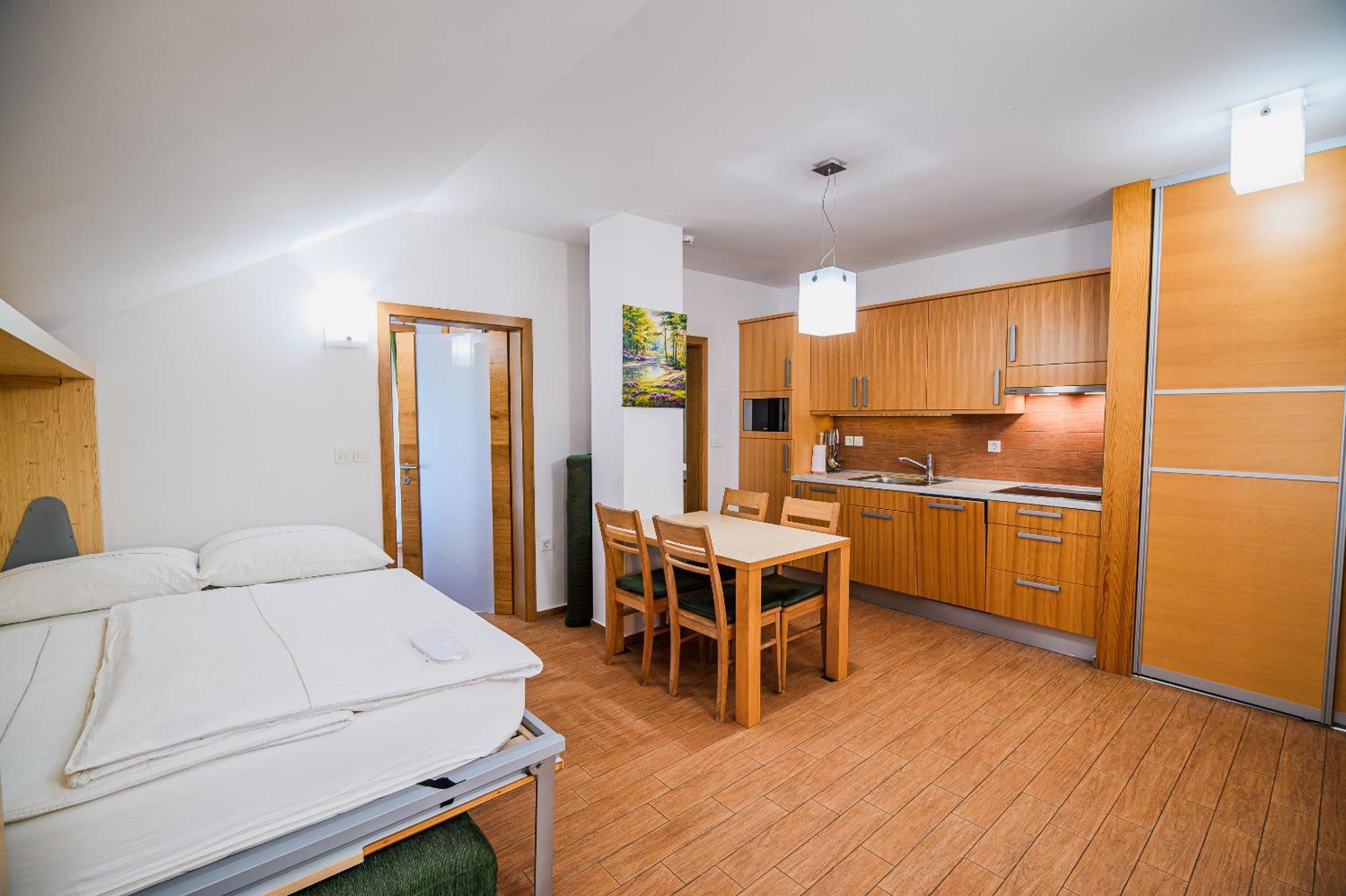 Apartments Maleric With Indoor Pool And Wellness Dragatuš Habitación foto