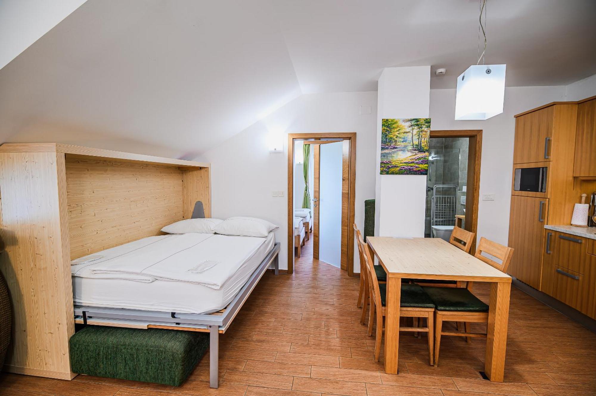 Apartments Maleric With Indoor Pool And Wellness Dragatuš Habitación foto
