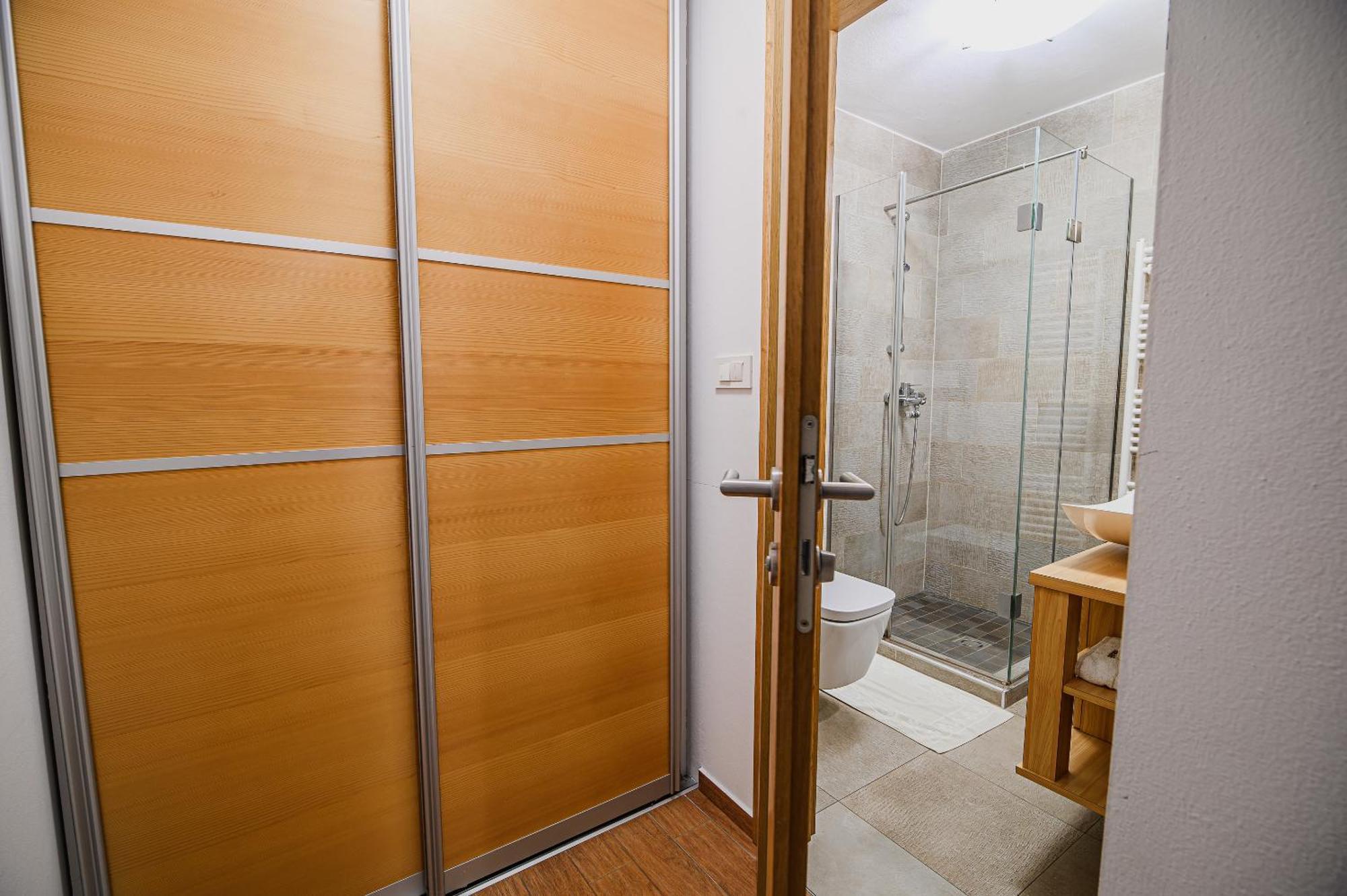 Apartments Maleric With Indoor Pool And Wellness Dragatuš Habitación foto